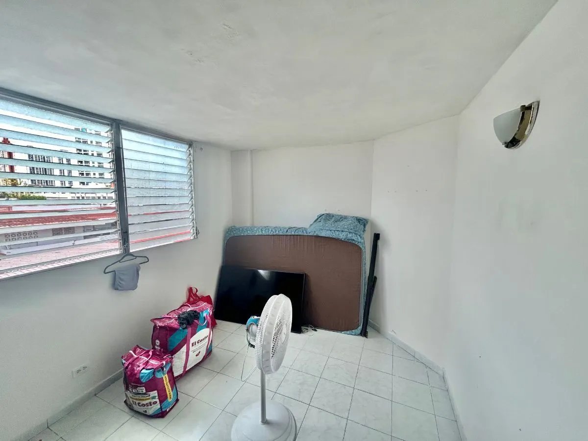 Apartamento à Venda em Parque Lefevre