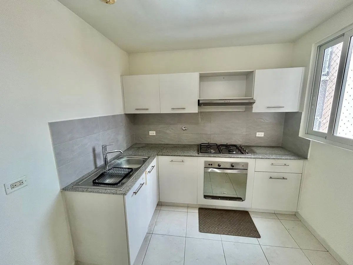 VENTA APARTAMENTO TORRES DE VERSALLES 2