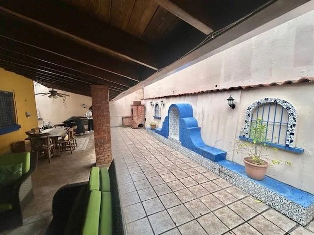 Casa à Venda em La Alameda