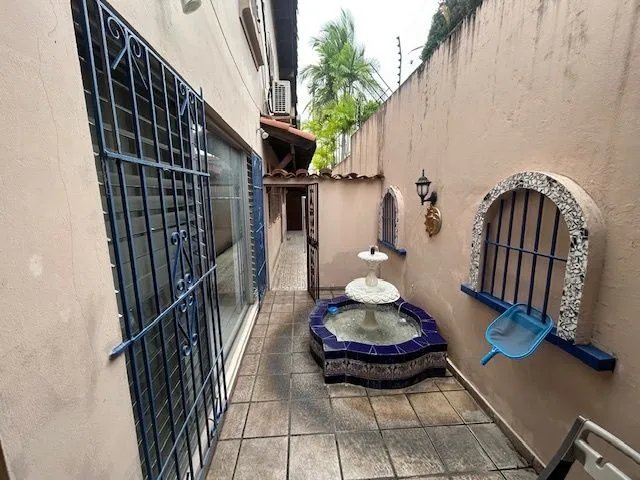 Casa à Venda em La Alameda