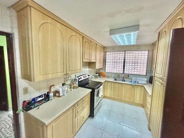 Casa à Venda em La Alameda