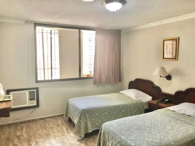 VENTA  EDIFICIO CENTRICO IDEAL PARA HOTEL