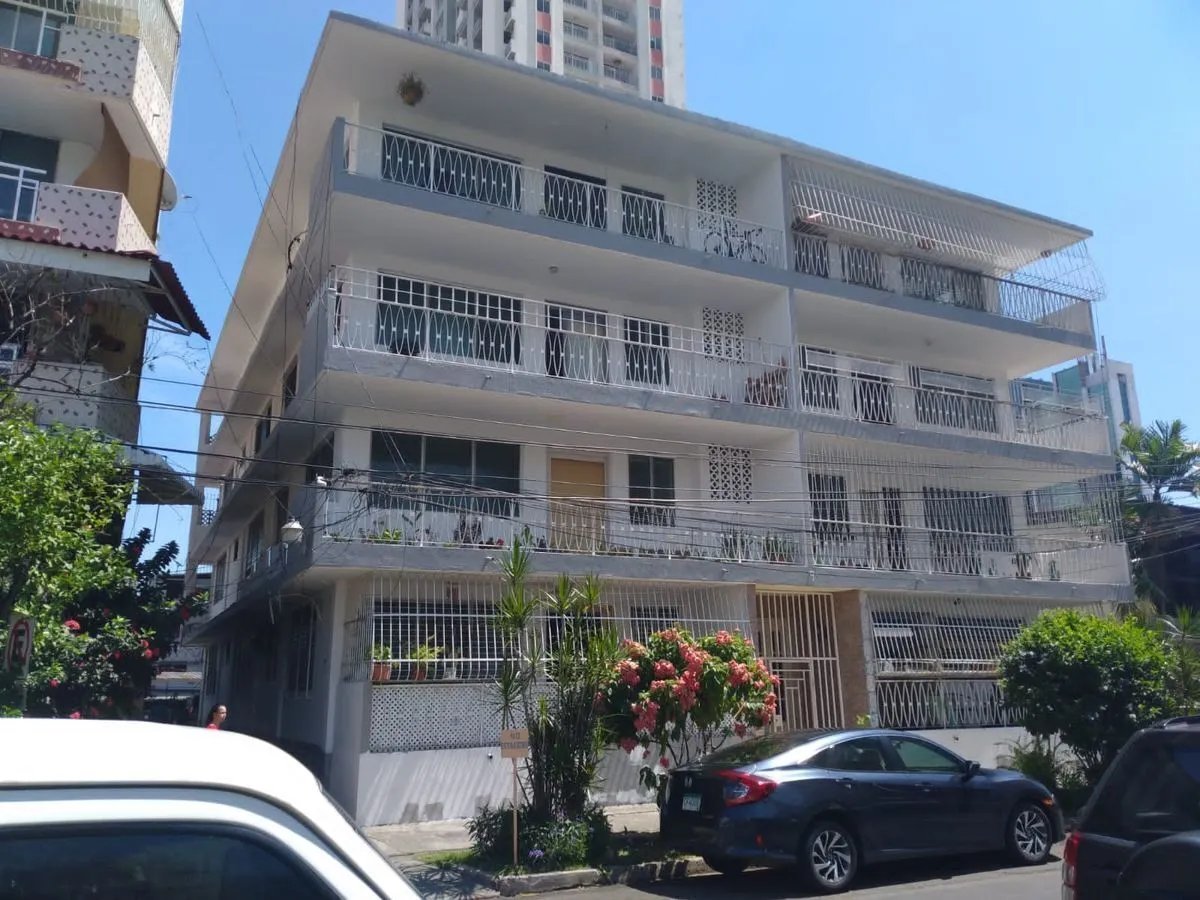 Building for sale in Obarrio