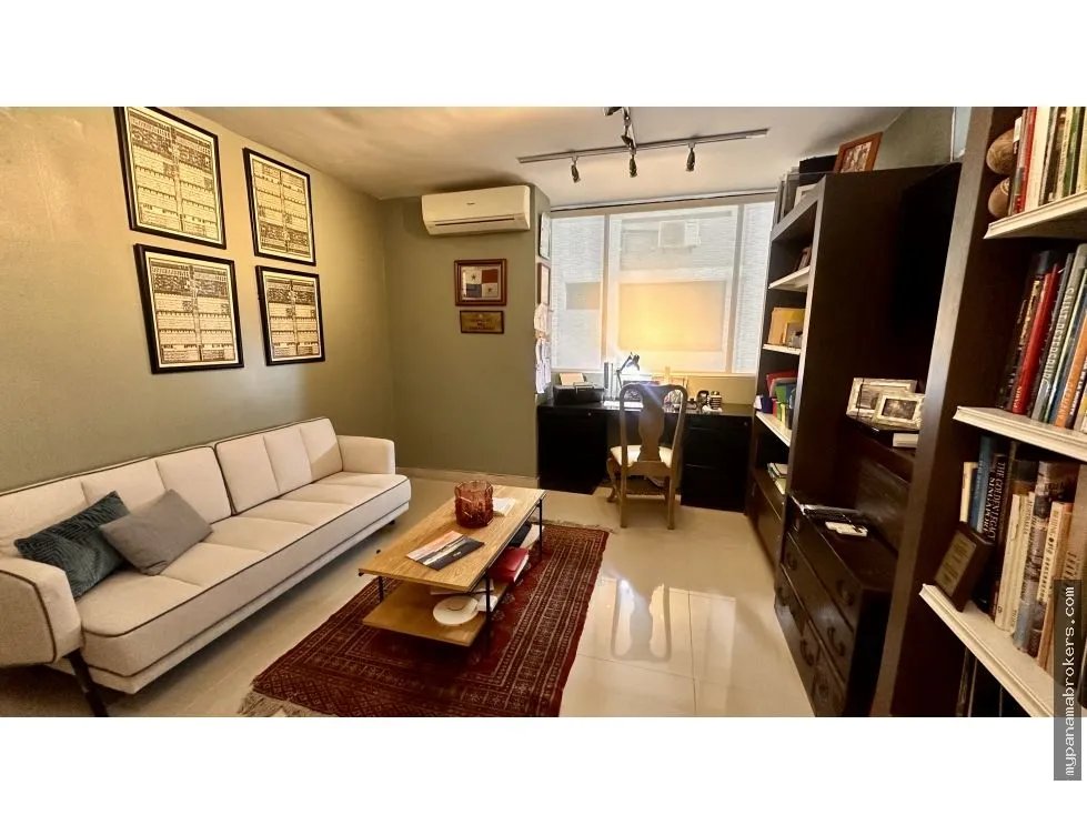 Se vende apartamento en Avenida Balboa, Panamá