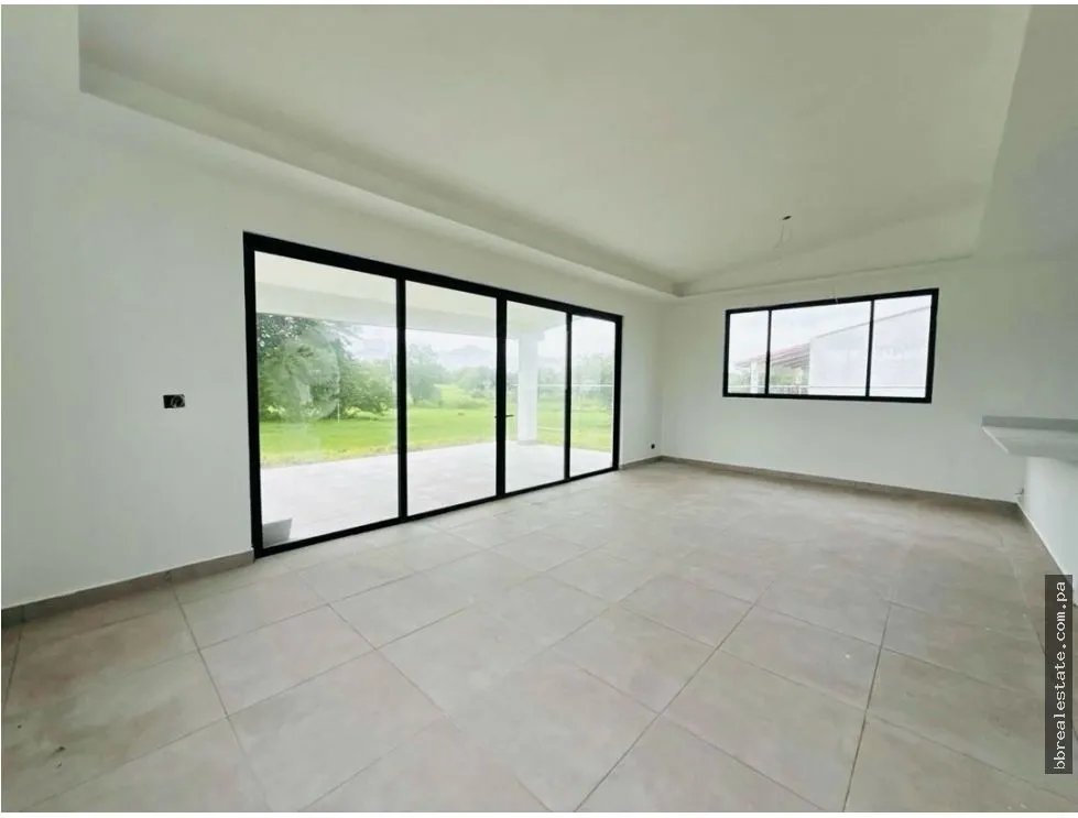 Venta de Casa nueva en Residencial Malibu, Gorgona