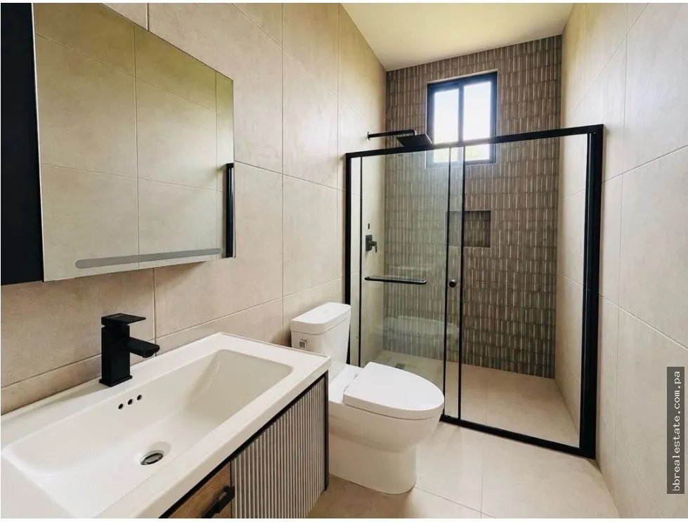 Venta de Casa nueva en Residencial Malibu, Gorgona