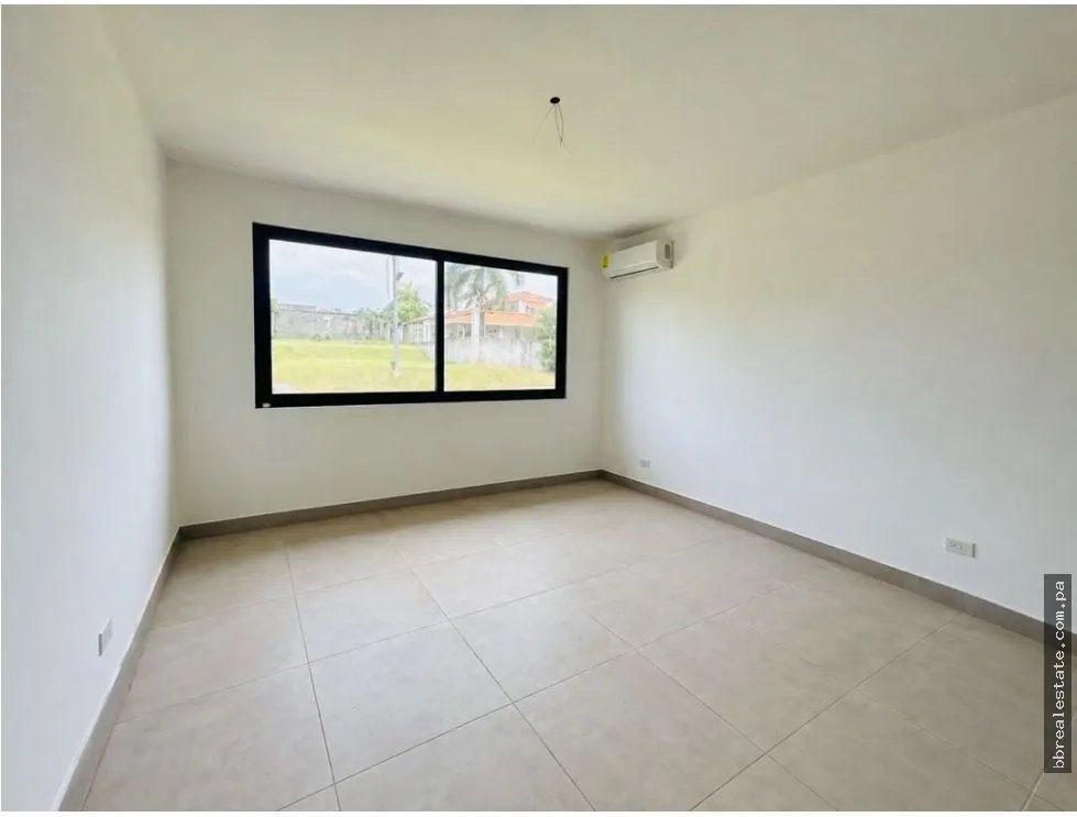 Venta de Casa nueva en Residencial Malibu, Gorgona