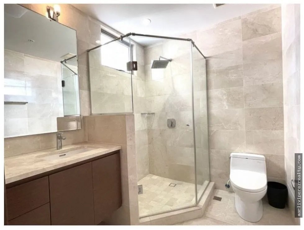 Apartamento para Alugar em Costa Del Este
