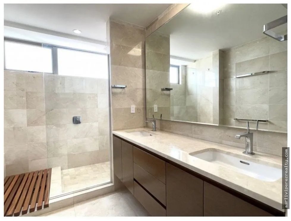 Apartamento para Alugar em Costa Del Este