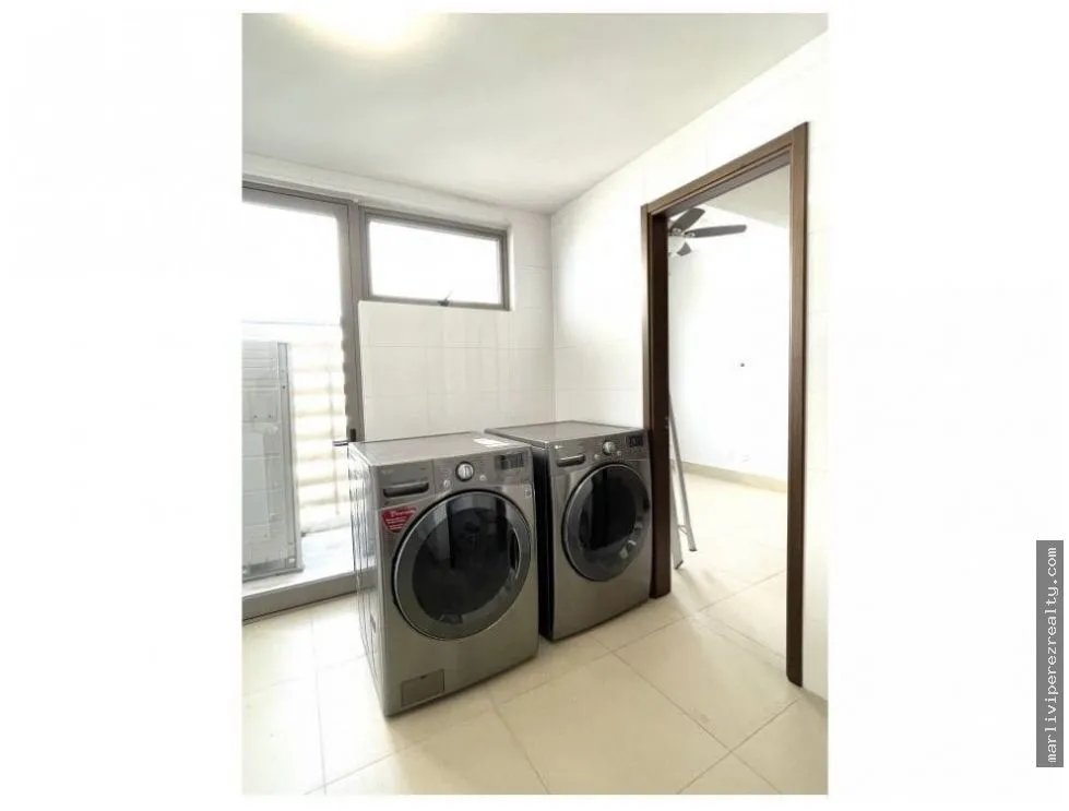 Apartamento para Alugar em Costa Del Este