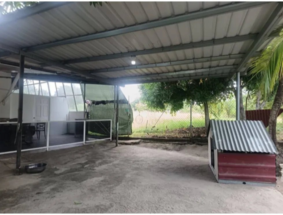 Venta de casa con piscina en Las Uvas, San Carlos. MY