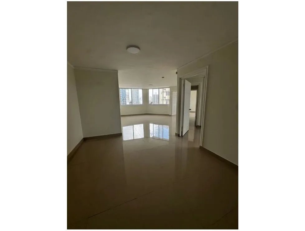 Apartment Sale in PH Brisas del San Fernando, Vía España. MY