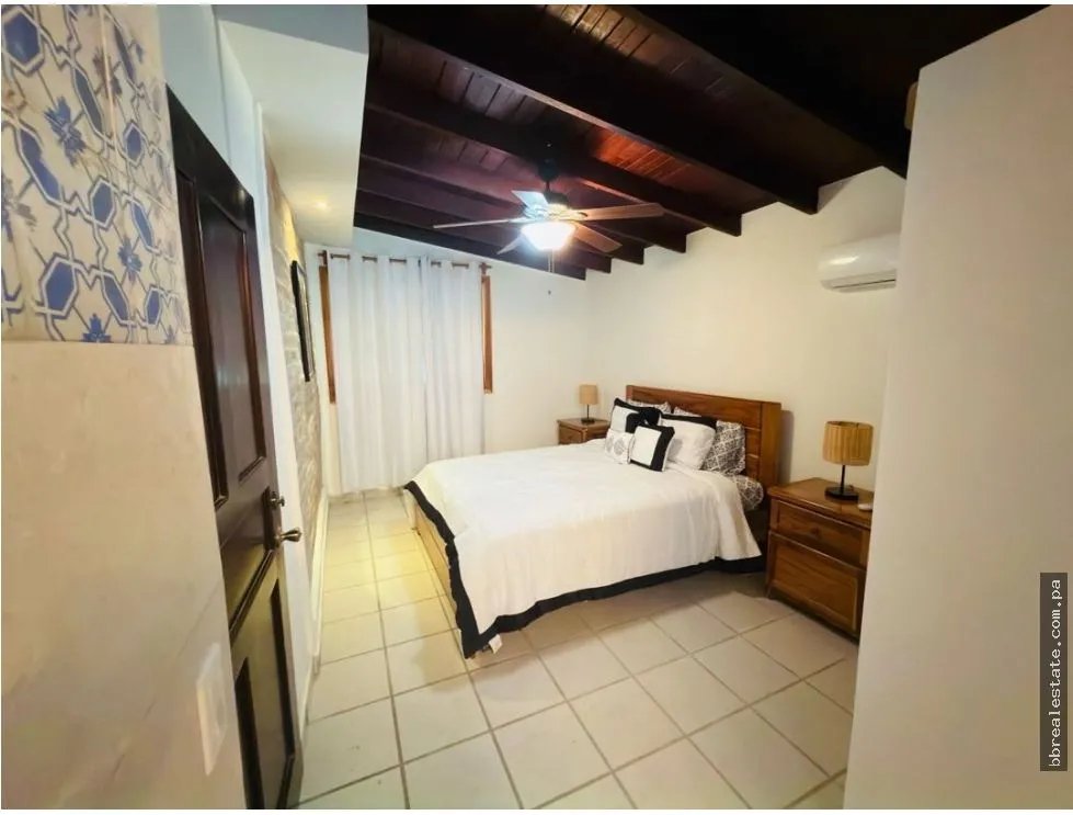 Venta de Casa en el Club de Golf en Playa Coronado