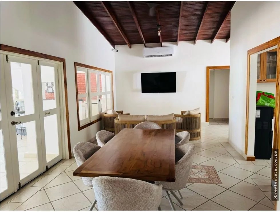 Venta de Casa en el Club de Golf en Playa Coronado