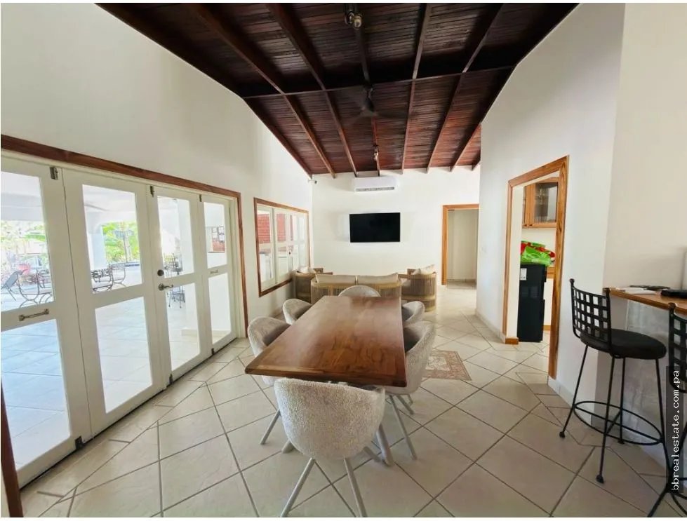 Venta de Casa en el Club de Golf en Playa Coronado