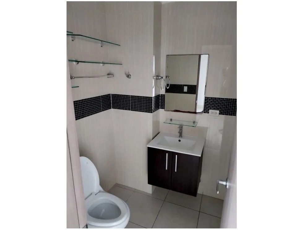 Alquiler de apartamento en PH Elmare 700, Edison Park. GM