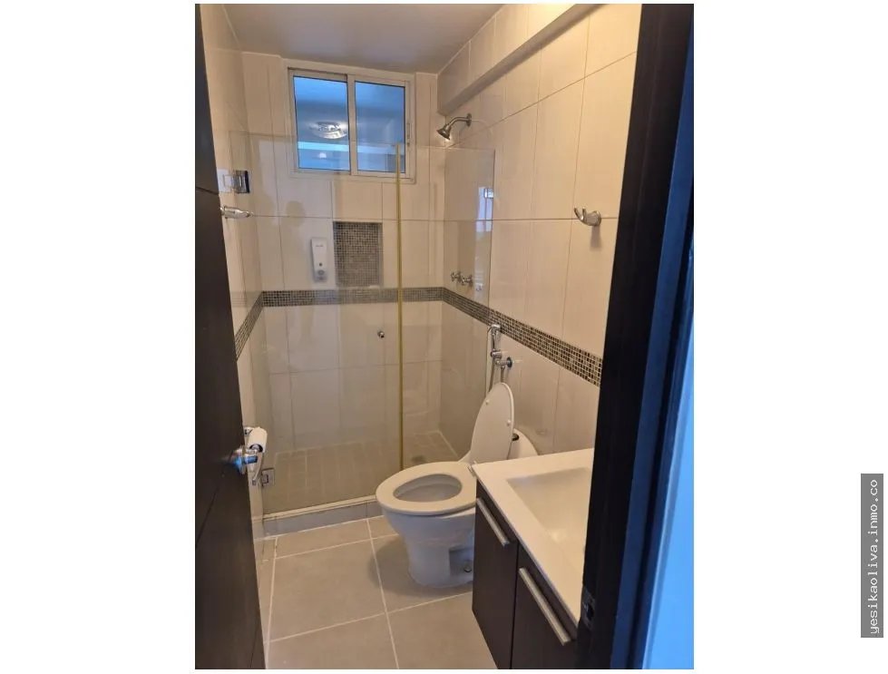 Apartment for Sale in Edison Park