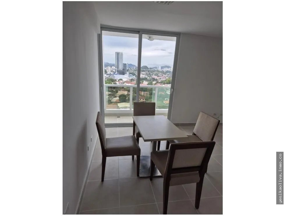 Apartment for Sale in Edison Park