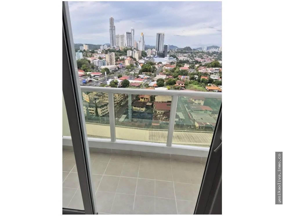 Apartment for Sale in Edison Park