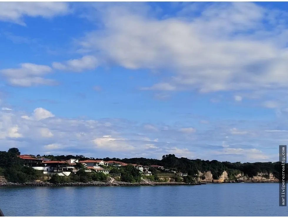 Beachfront Apartment for Sale with Ocean View