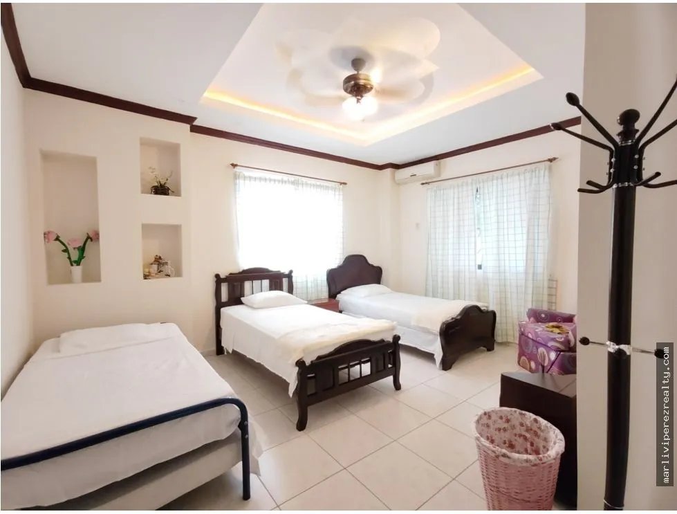 Furnished House Rental with Private Pool in Coloncito