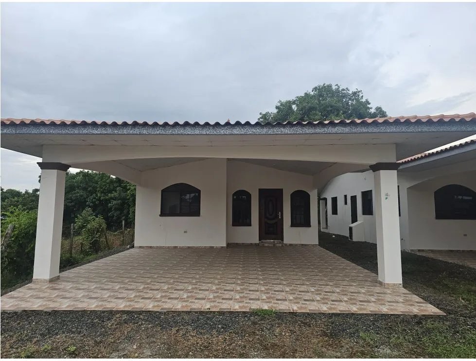 Venta de casa en La Huaca de Guararé, Los Santos. MB