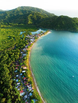 BEAUTIFUL BEACH HOUSE FOR RENT IN PIXVAE, VERAGUAS