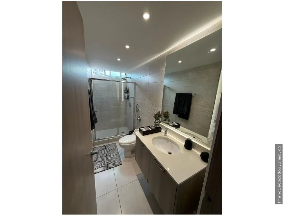 Apartment for Sale at Edison Plaza