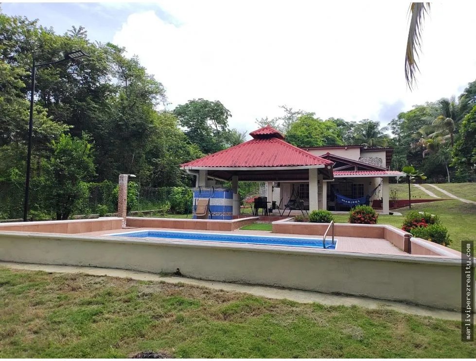Sale of Estate with House in Cabuya