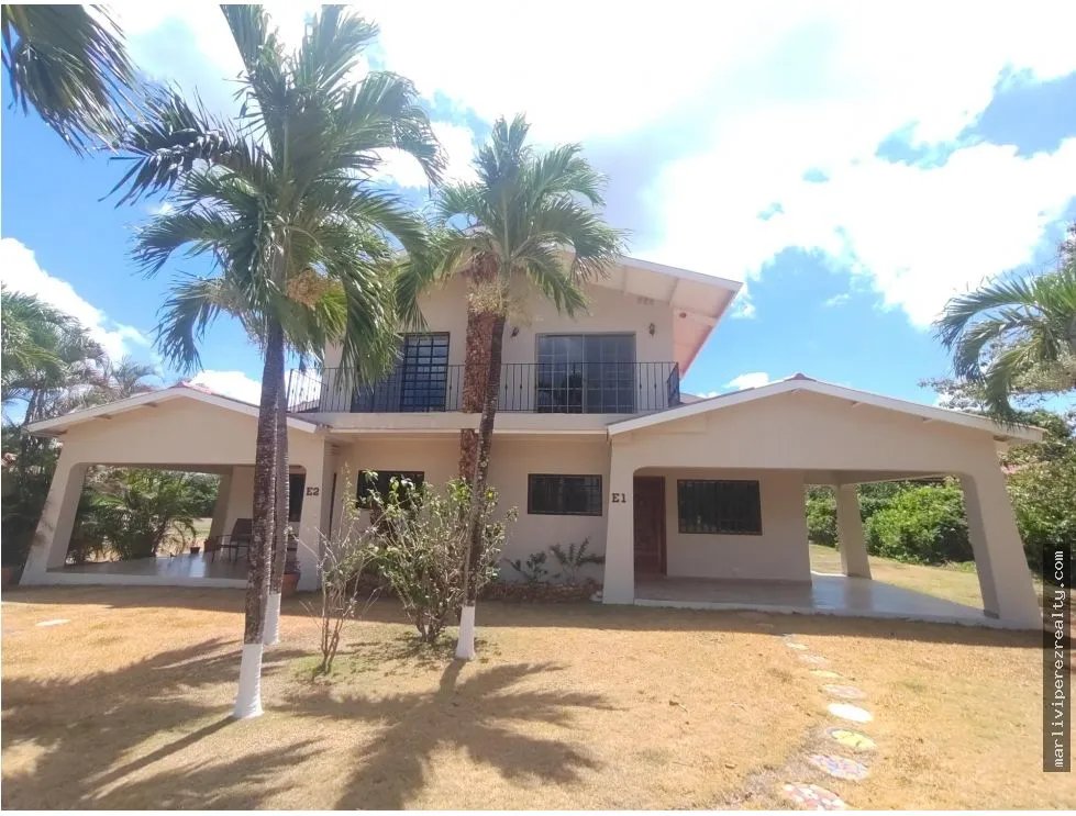 House Sale on the Road to Punta Chame. 1.8km from the Inter-American H...