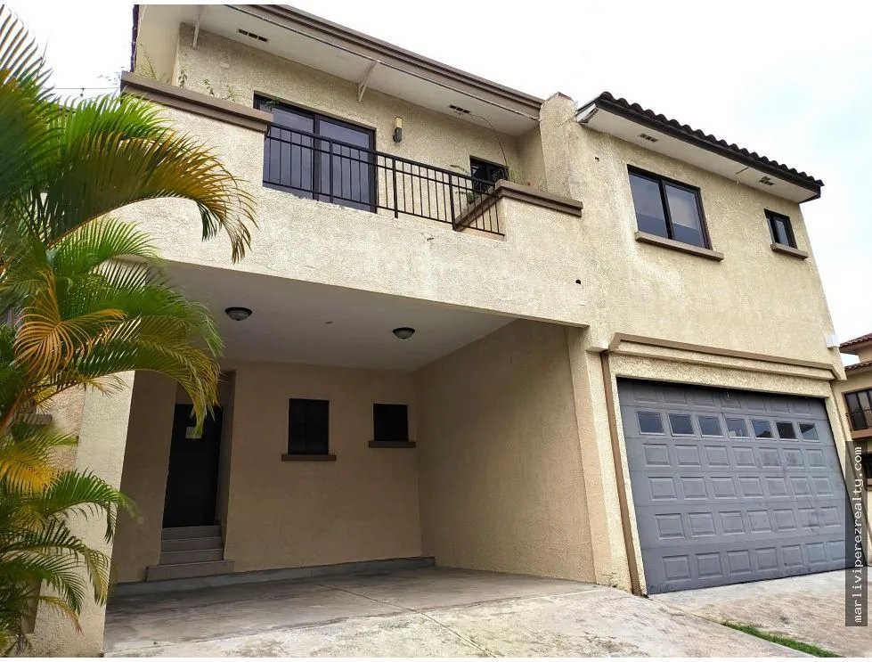 Townhome for Sale in Embassy Club for Investment