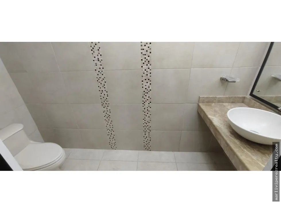 Townhome for Sale at Embassy Club for Investment