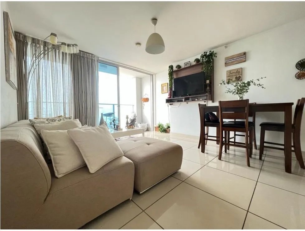 APARTMENT FOR SALE AT PH TORRES DE CASTILLA