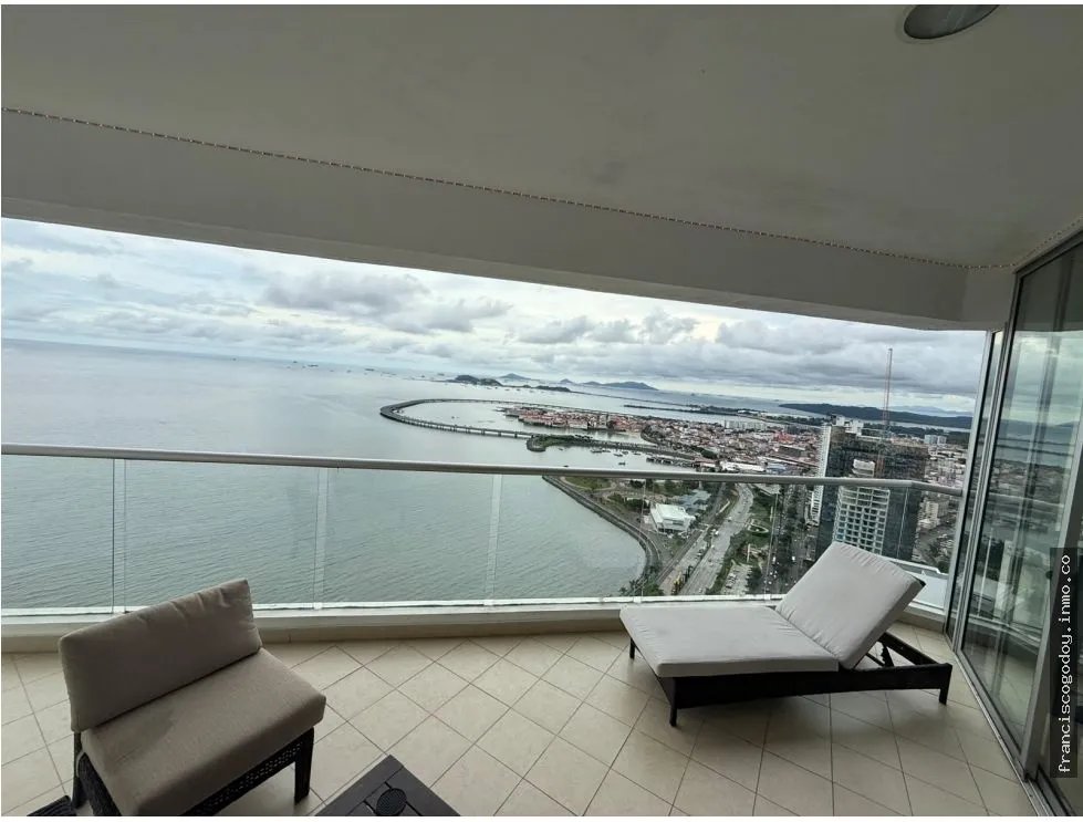 Apartamento en alquiler en Avenida Balboa