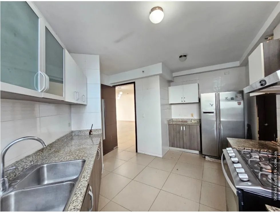 Alquiler de apartamento en PH Country Club, Costa del Este