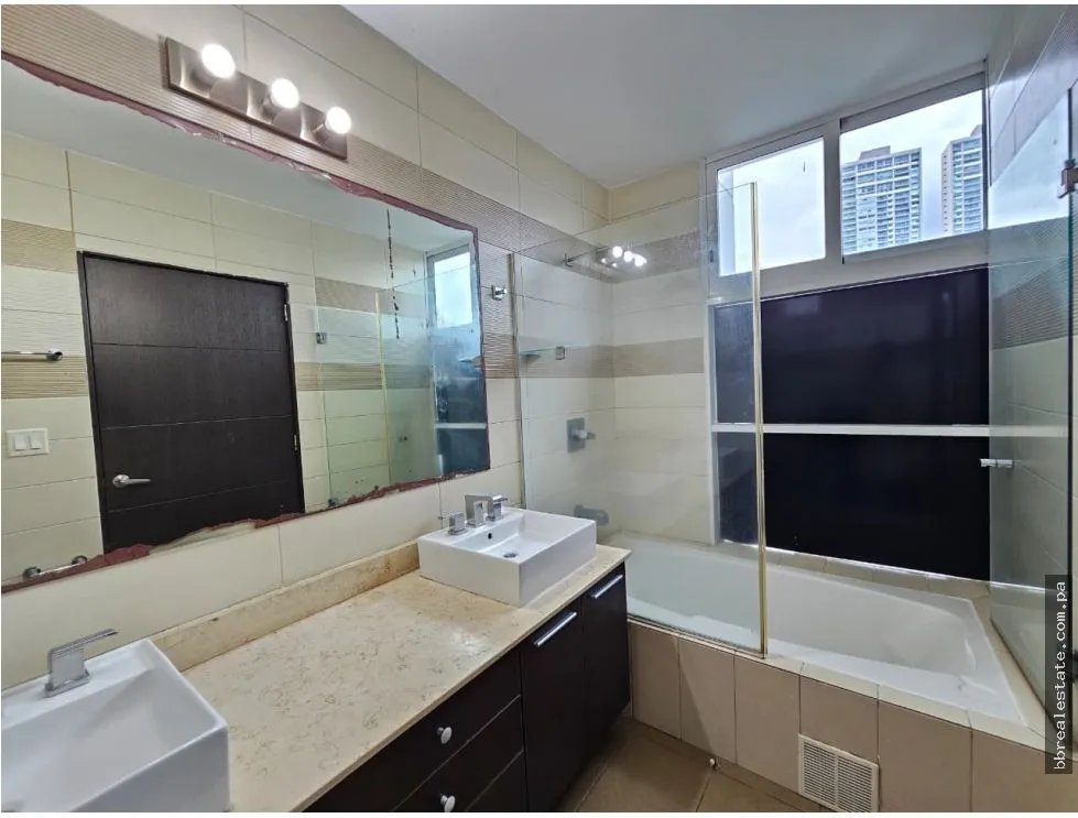 Alquiler de apartamento en PH Country Club, Costa del Este