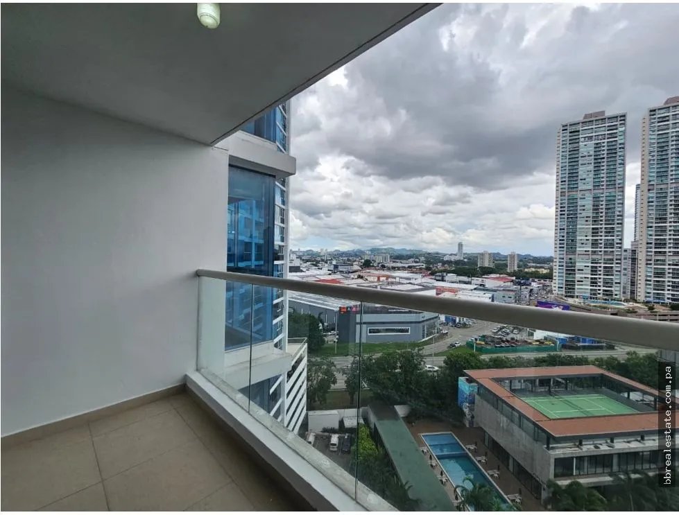 Alquiler de apartamento en PH Country Club, Costa del Este