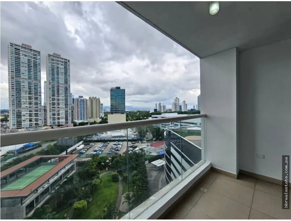 Alquiler de apartamento en PH Country Club, Costa del Este