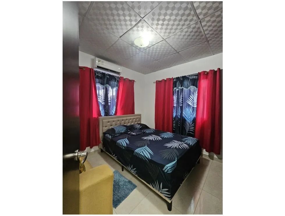 Alquiler de casa amoblada en Country Village, Villa de Los Santos. MB