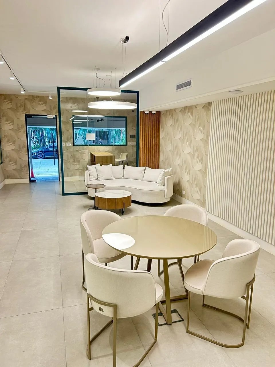 Commercial Space for Sale in Marbella – 120 m² Ground Floor (2 Parking Spaces / 2 Restrooms)