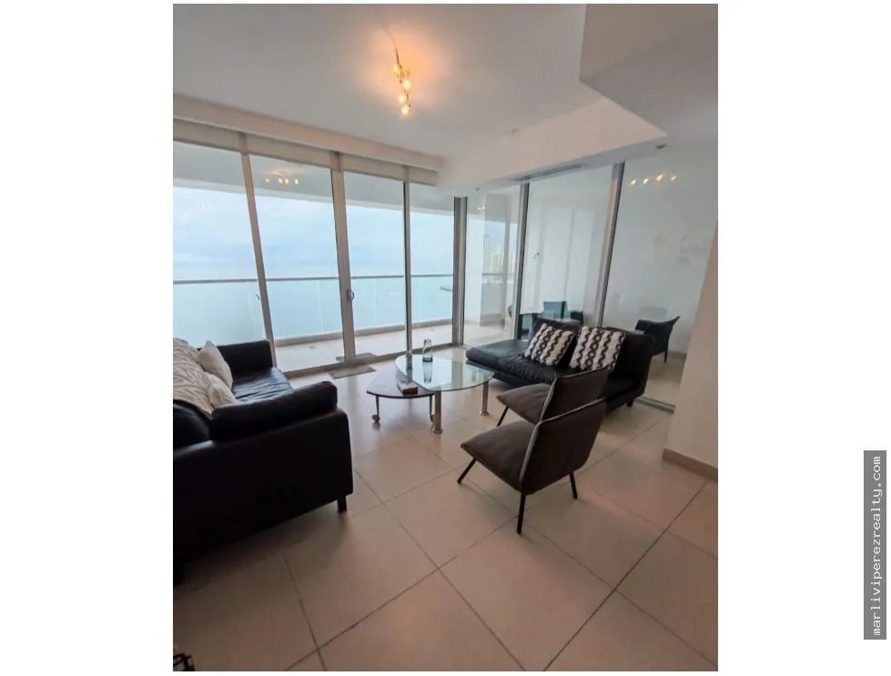 OCEANVIEW APARTMENT RENTAL ON AVENIDA BALBOA - HIGH FLOOR