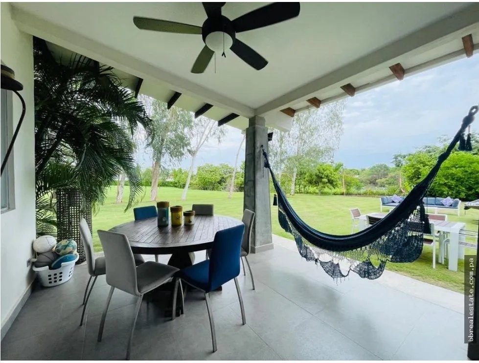 House for Sale in La Mare Punta Barco
