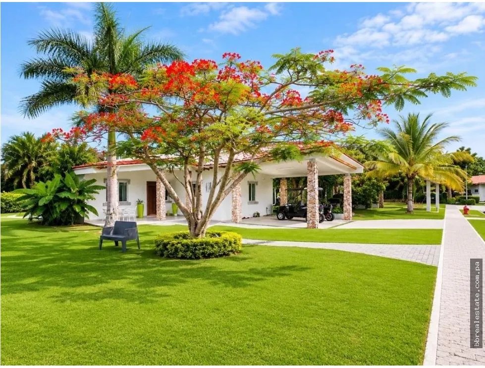 House for Sale in La Mare Punta Barco