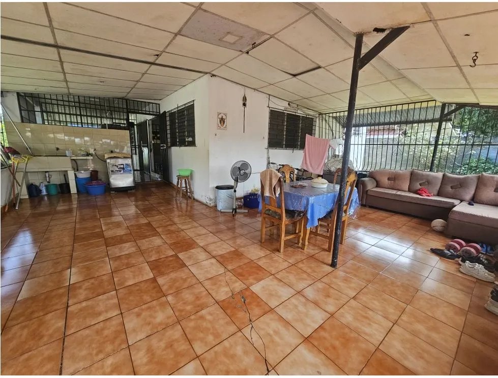 Casa à Venda em Chitré