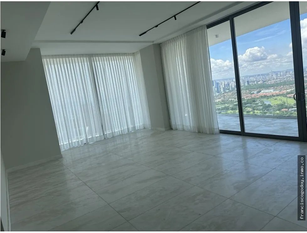 Se Vende Espectacular Apto - La Maison by Fendi