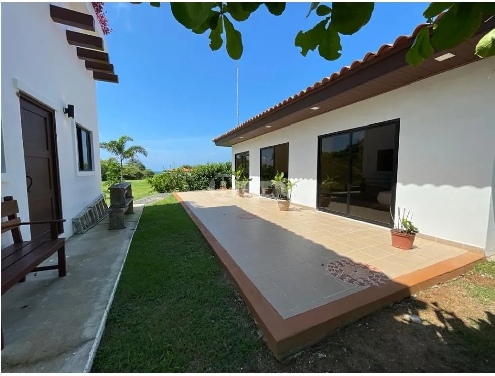 Beach House Rental in Andromeda, Pedasí, El