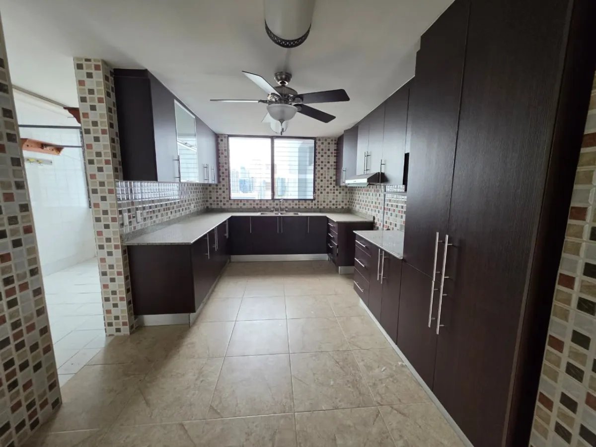 Apartment for Sale at PH Marbella Tower II, Bella Vista
