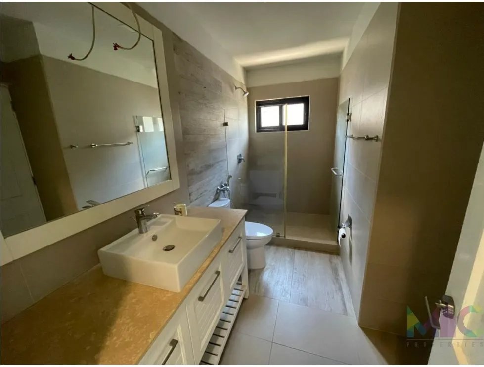 Villa for Sale in Punta Caelo