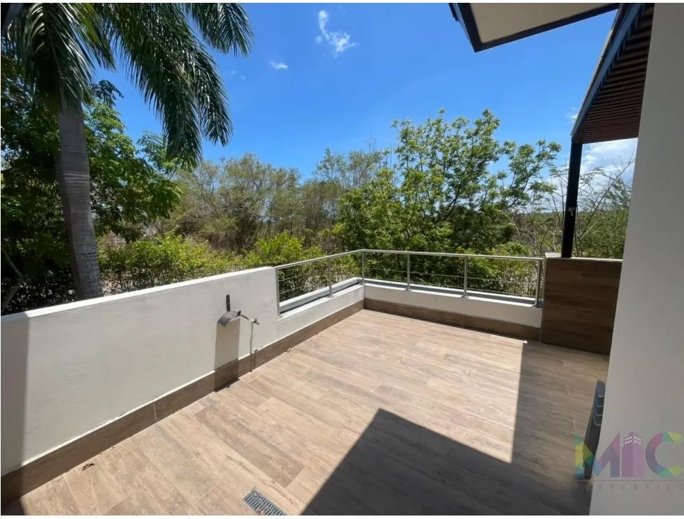 Villa for Sale in Punta Caelo