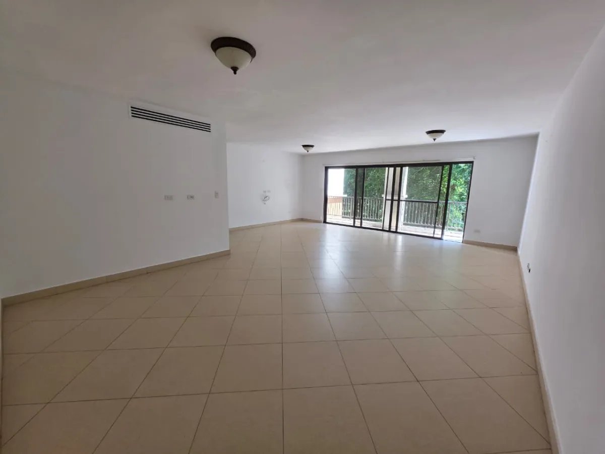 Apartment for Sale – PH Embassy Club, Condo 2, Ancón